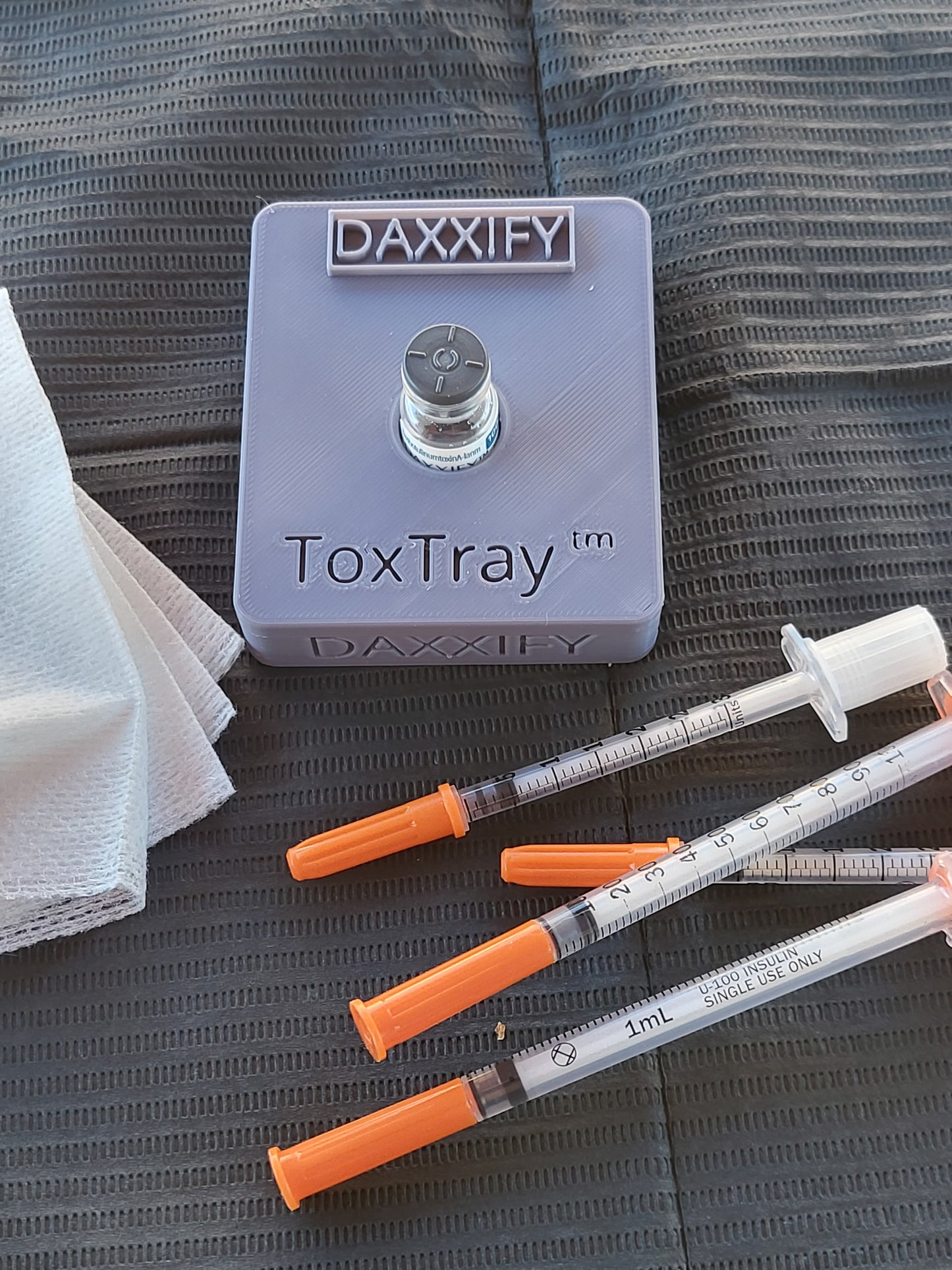 NEW Single DAXXIFY tray for Medical Professional - Spill-Reducing ToxTray Tower